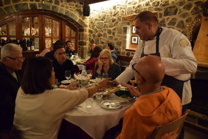 Δείπνο στην όμορφη Βυτίνα για τους Ιταλούς τουριστικούς πράκτορες (pics-vid)