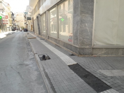 Ολοκληρώθηκαν τα έργα πεζοδρόμησης στην οδό Κύπρου