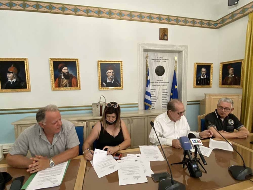 Ο περιφερειάρχης Πελοποννήσου υπέγραψε τη σύμβαση για το προϋπολογισμού 4,7 εκ ευρώ έργο αντιπλημμυρικής προστασίας της Τρίπολης