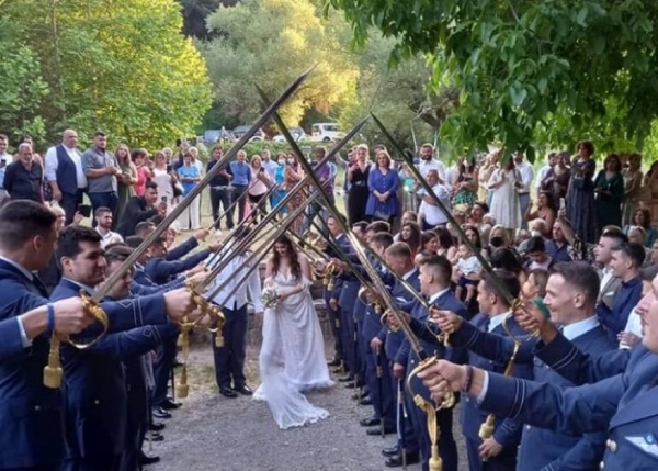 Ένας μοναδικός γάμος στην καρδιά του Μαινάλου