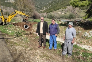 Αυτοψία του αντιδημάρχου καθημερινότητας σε παρεμβάσεις του Δήμου Τρίπολης στην περιοχή Αγαλι