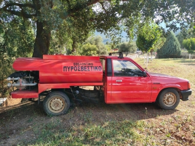 Καρύταινα: Μετατροπή βυτιοφόρου καυσίμων σε πυροσβεστικό όχημα
