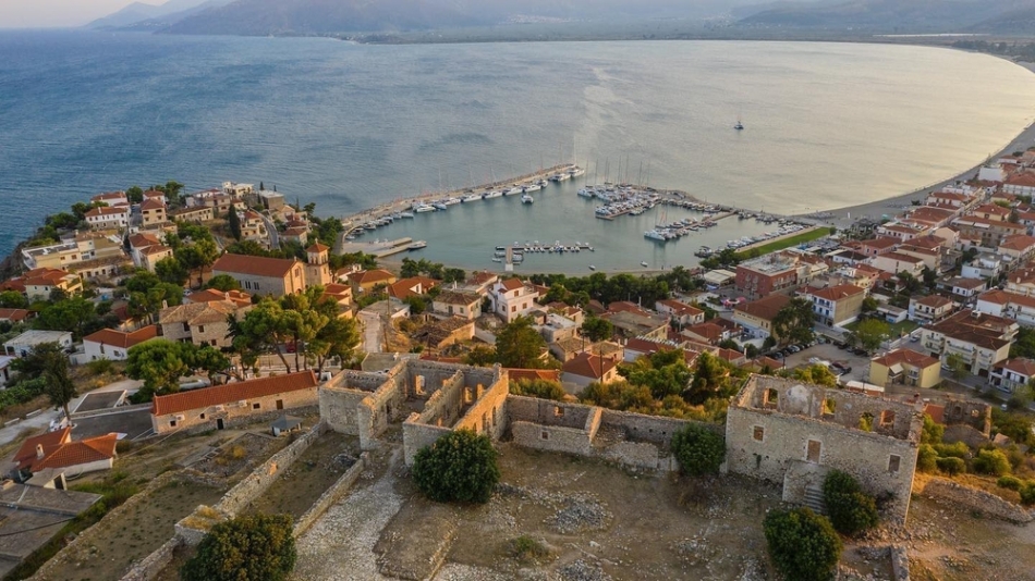 Οι Γαλάζιες Σημαίες θα κυματίζουν και φέτος σε τέσσερις παραλίες του Δήμου Βόρειας Κυνουρίας