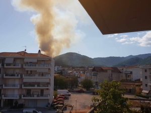 Πυρκαγιά στην Τρίπολη στην περιοχή του Άγιου Θεοδώρα