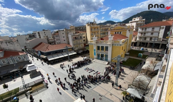 Διαμαρτυρία στην Τρίπολη για το δυστύχημα στα Τέμπη (pics &amp; vid)