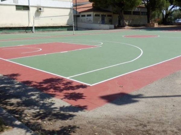 Βαλτεσινίκο: Σύμβαση για την ανακατασκευή του γηπέδου μπάσκετ